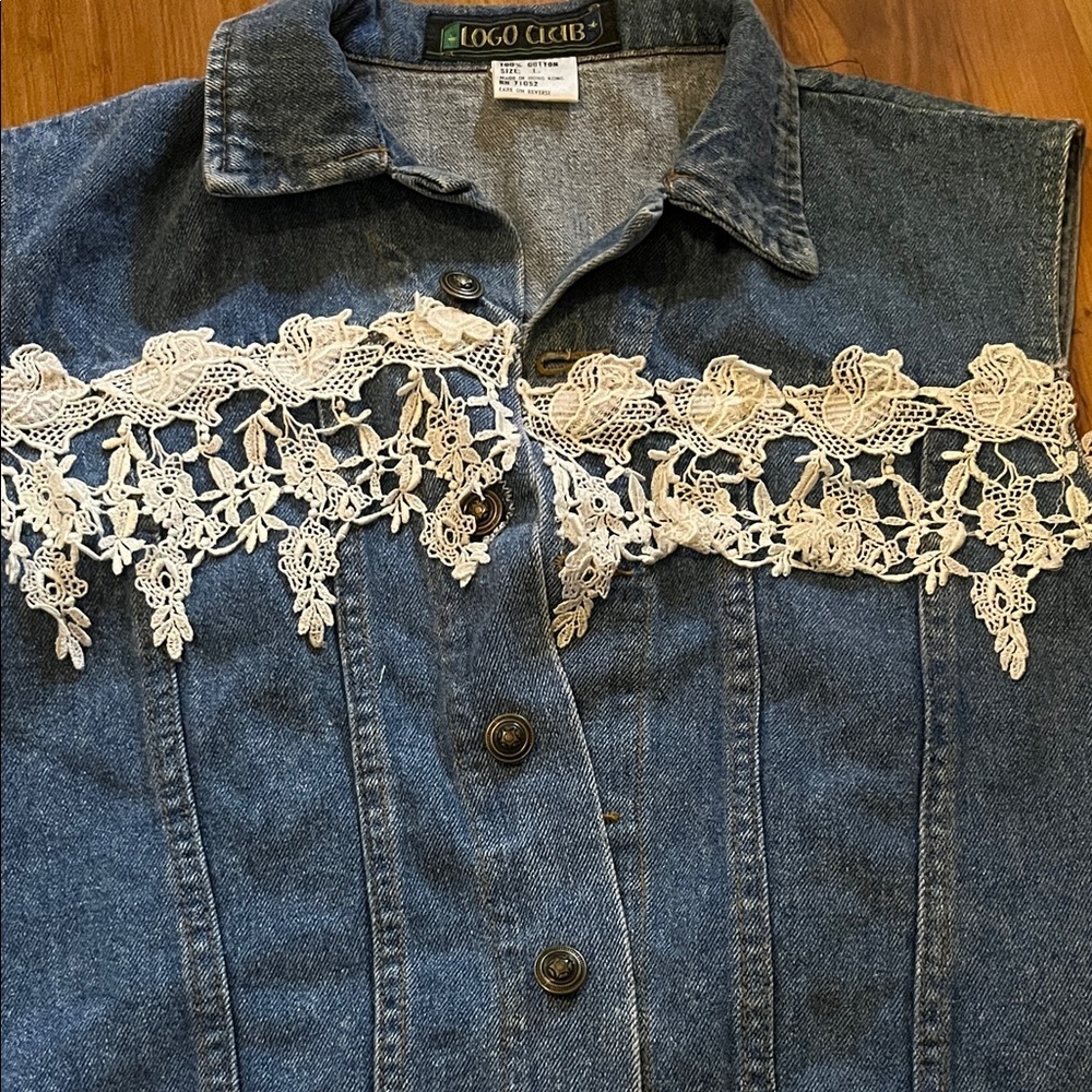 Logo Club Denim vest with lace - Picture 10 of 10